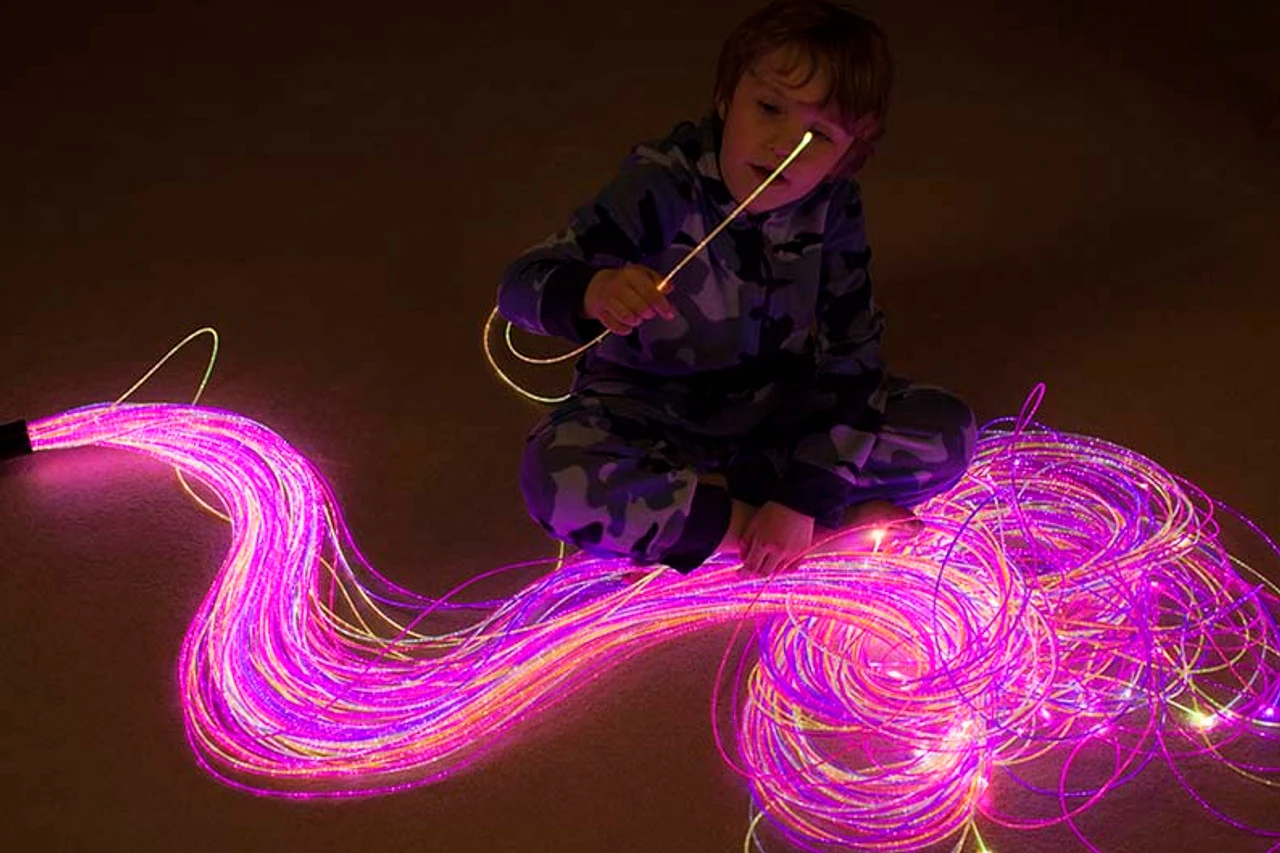 Fibre Optic UV Reactive Sensory Lighting Kit 3 Fibre Optic UV Reactive Sensory Lighting Kit