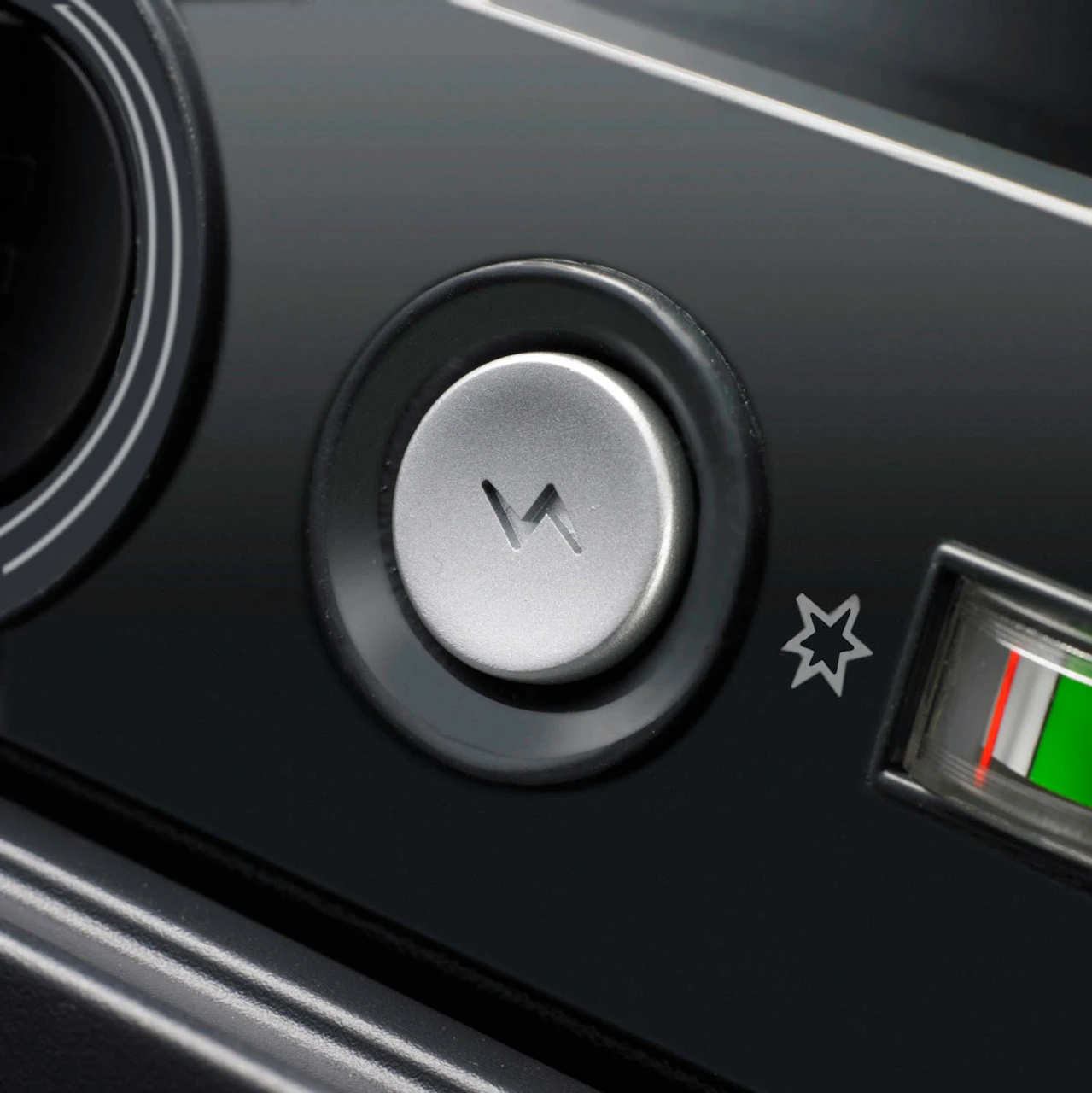 Dometic RM5310 230 V 12v LPG Gas Caravan Fridge 9 Dometic RM5310 230 V 12v LPG Gas Caravan Fridge - Image 7