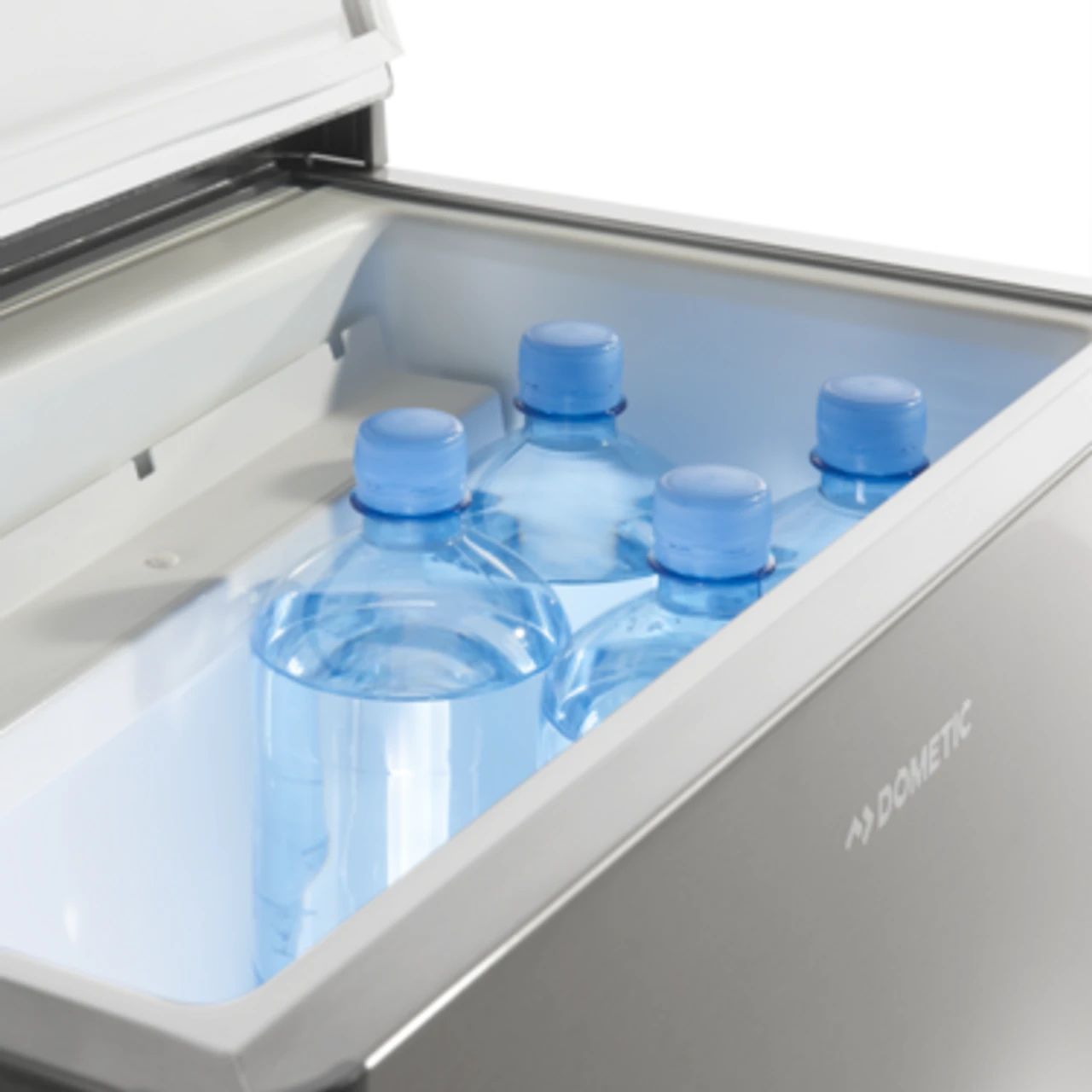 Dometic ACX3 40 3 Way LPG 12v Mains Portable Camping Fridge 7 Dometic ACX3 40 3 Way LPG 12v Mains Portable Camping Fridge - Image 5