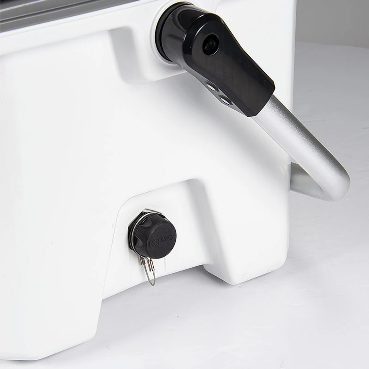 Igloo IMX 24 Super Heavy Duty Fishing Camping Cool Box 9 Igloo IMX 24 Super Heavy Duty Fishing Camping Cool Box - Image 7