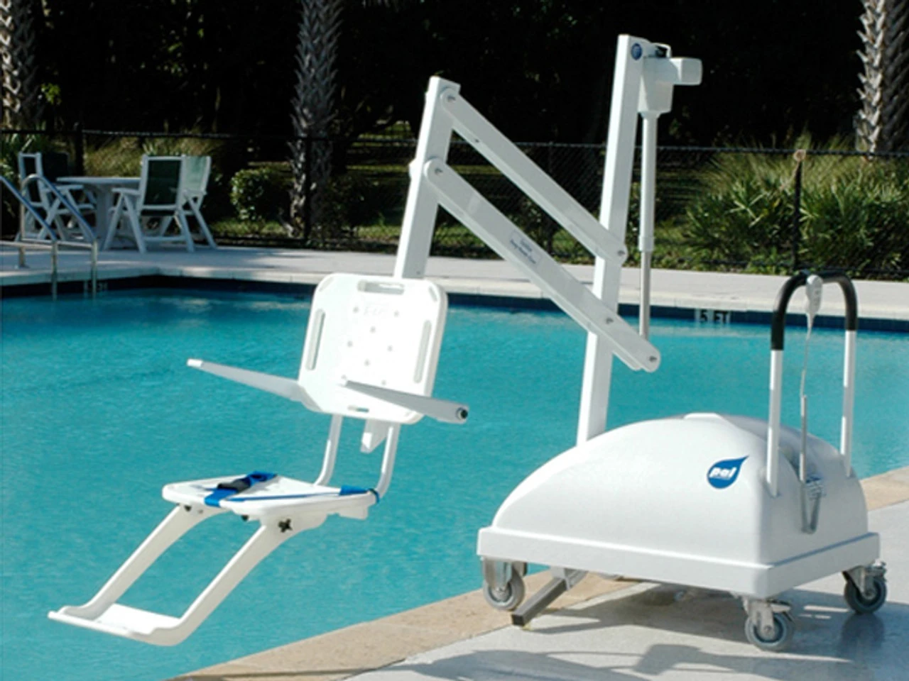 PAL Disabled Lift Portable Swimming Pool Hoist 3 PAL Disabled Lift Portable Swimming Pool Hoist