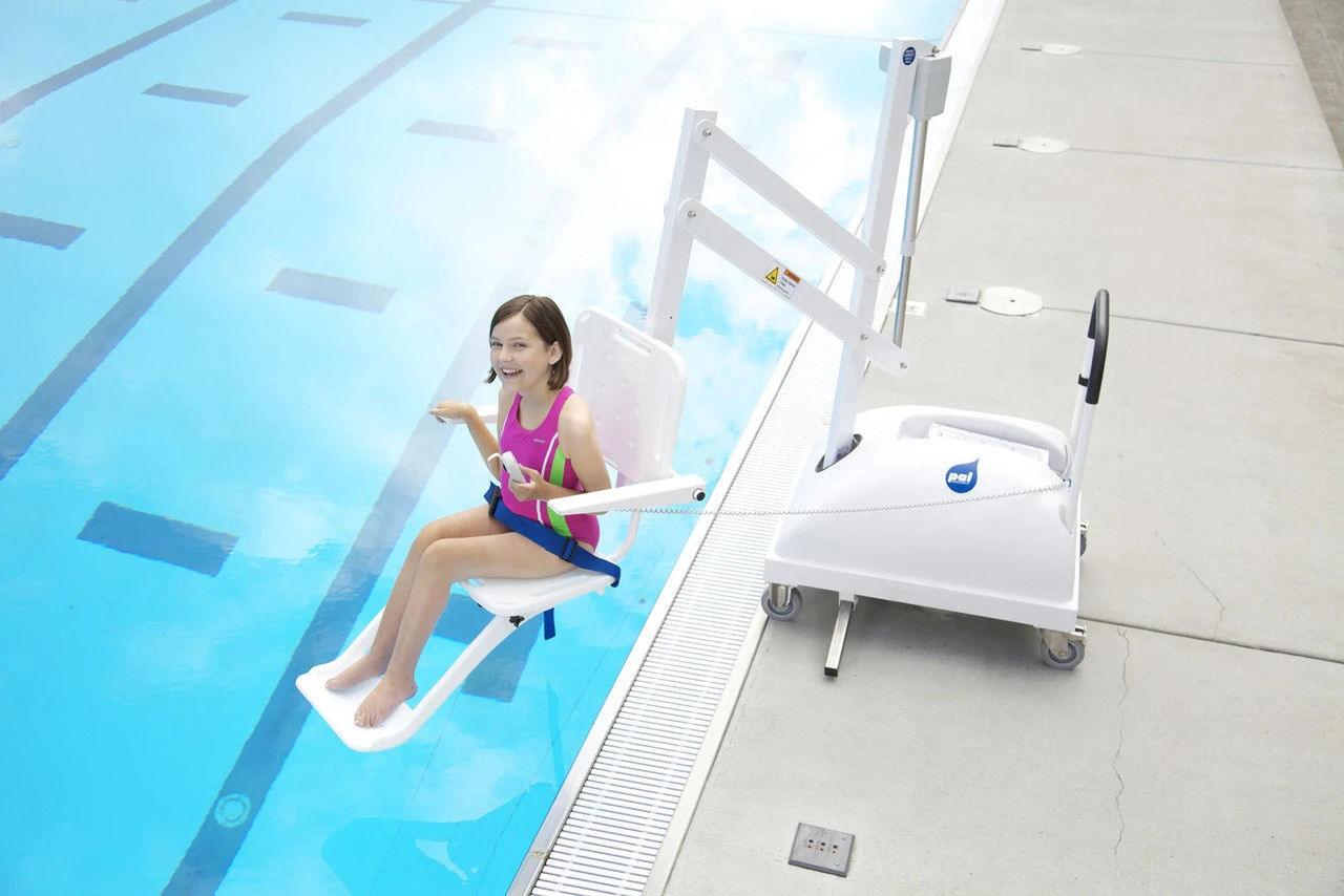 PAL Disabled Lift Portable Swimming Pool Hoist 5 PAL Disabled Lift Portable Swimming Pool Hoist - Image 3