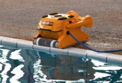 Dolphin Wave 100 Commercial Automatic Electronic Swimming Pool Cleaner -Outdoor Gear Store phoca thumb l DSC 0252 27736.1474621474