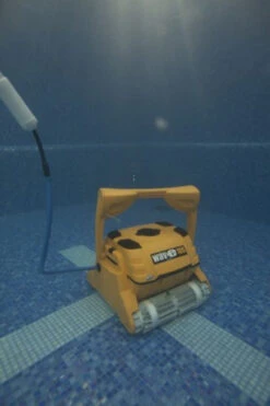 Dolphin Wave 100 Commercial Automatic Electronic Swimming Pool Cleaner -Outdoor Gear Store phoca thumb l IMG 2951 51759.1474621498
