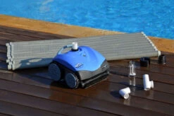 Dolphin Hybrid RS1 Swimming Pool Cleaning Robot -Outdoor Gear Store rs1 pool side 07873.1429106823