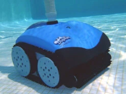 Dolphin Hybrid RS1 Swimming Pool Cleaning Robot -Outdoor Gear Store rs1 underwater 46854.1429106822