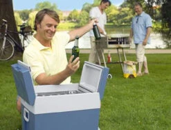 Dometic Waeco Mobicool W48 Electric 12v Mains Portable Cool Box 16 Dometic Waeco Mobicool W48 Electric 12v Mains Portable Cool Box -Outdoor Gear Store waeco w48 coolbox7 46181.1533742839